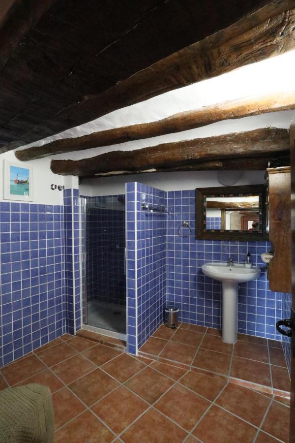 Casa Amparo Bed & Breakfast San Martin de Unx Exterior photo